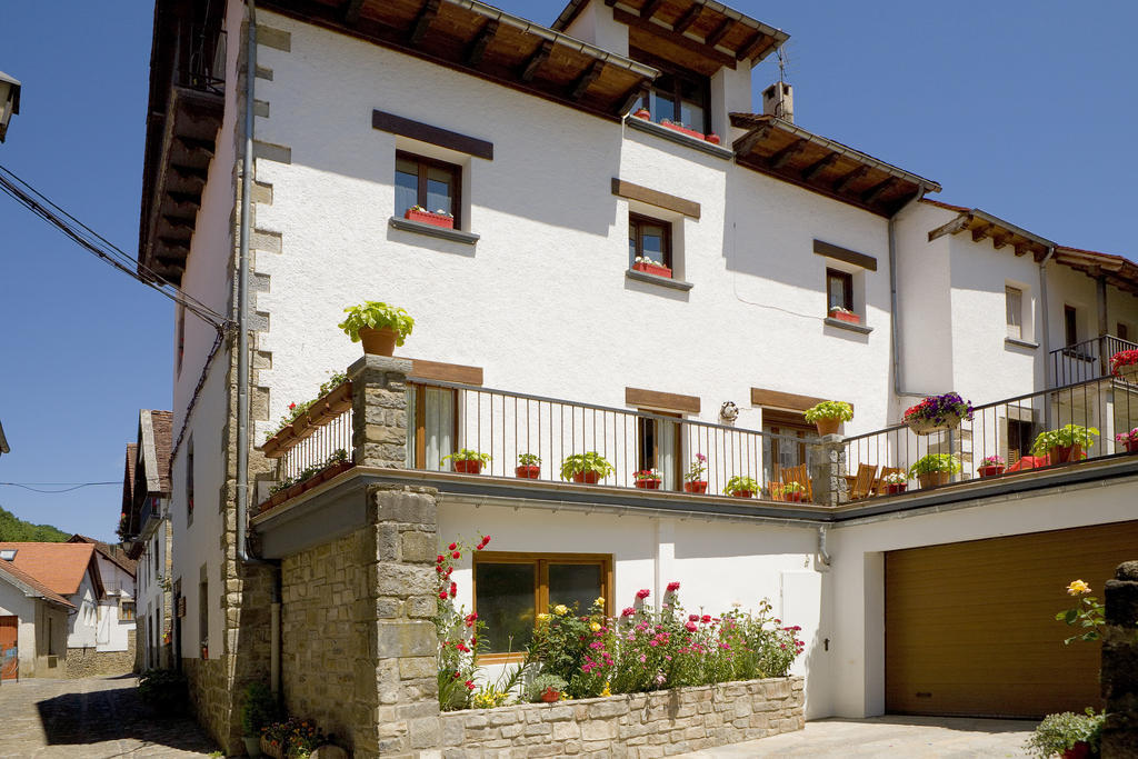 Apartamentos Pistolo Ochagavía Extérieur photo